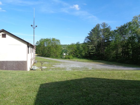 157 Willis Ave, Crab Orchard, WV 25827